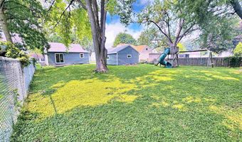 1520 N VIOLA St, Appleton, WI 54915