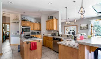 1191 ROBERTS Dr, Bloomfield, NM 87413
