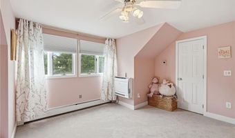 20 Sherman Ave, Bristol, RI 02809