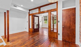 1427 BOLTON St 2, Baltimore, MD 21217