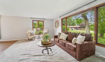 27 CARIBOU Ct, Appleton, WI 54911