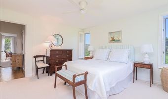 36 Newport St, Jamestown, RI 02835