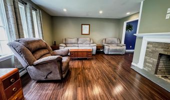 131 Pine Cir, Bennington, VT 05201
