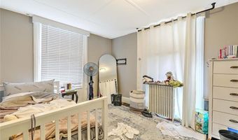 571 Spring St, Newport, RI 02840