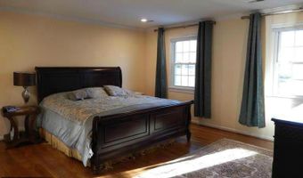 5512 MASSACHUSETTS Ave, Bethesda, MD 20816