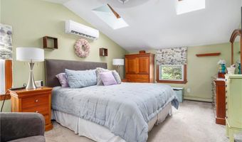 7 Aurora Dr, Cumberland, RI 02864