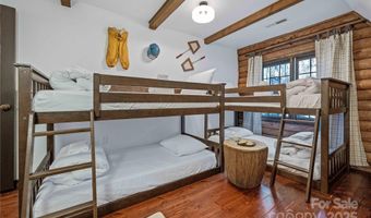 16 Decker Dr, Asheville, NC 28803