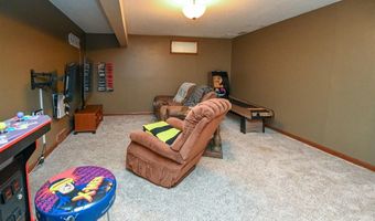 508 Rosemary Ln, Anamosa, IA 52205