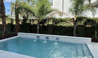 392 4TH St, Atlantic Beach, FL 32233