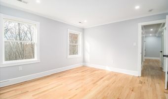 193 Chestnut Ridge Rd, Bethel, CT 06801