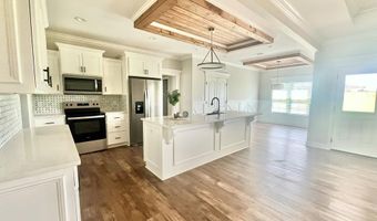 173 Indian Creek Cir, Adel, GA 31620