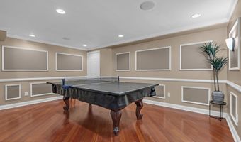 6 Surle Ct, Bayville, NJ 08721