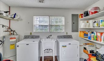 609 E Fourth St, Adel, GA 31620