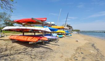 2102 CHESAPEAKE HARBOUR Dr E, Annapolis, MD 21403