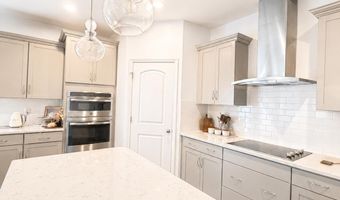 315 New Harvest Ln, Boiling Springs, SC 29316