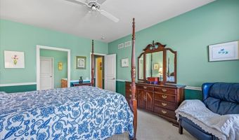 4041 Whitehall Ln, Algonquin, IL 60102
