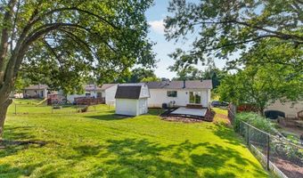 930 Bellestri Dr, Ballwin, MO 63021