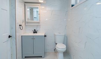 168 Oldfield Ave, Amityville, NY 11701