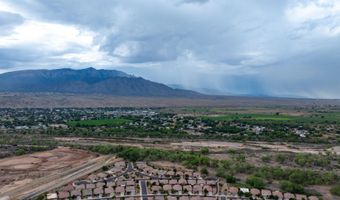 800 Purple Aster Dr, Bernalillo, NM 87004