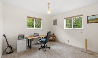 1840 Crestview Dr, Ashland, OR 97520