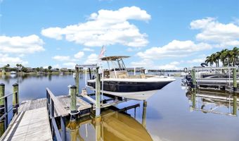 5216 POINT HARBOR Ln, Apollo Beach, FL 33572