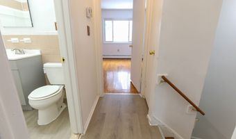 1 Camelot Dr Apt 2, Bloomfield, CT 06002