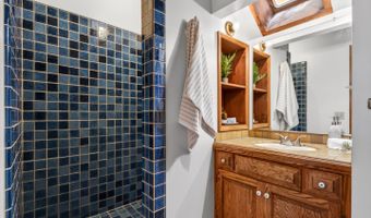 925 Old Farm Ln, Aptos, CA 95003