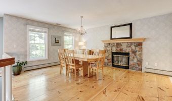 35 Woodsedge Ct, Berlin, CT 06037