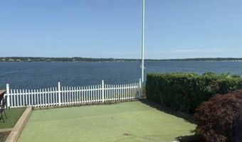 160 Col. John Gardner Rd, Narragansett, RI 02882