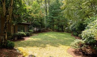 65 Huguenot Dr, East Greenwich, RI 02818