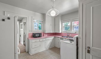 216 Kenwood Ave, Ann Arbor, MI 48103