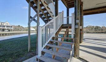 9405 Wahoo Ln, Abbeville, LA 70510