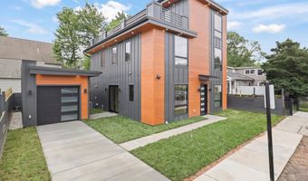 2007 S JOYCE St, Arlington, VA 22202