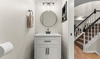 19 Parkplace N, Allen Park, MI 48101