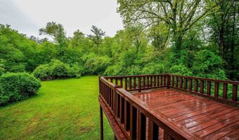 18 Lynn Ellen Dr, Acushnet, MA 02743