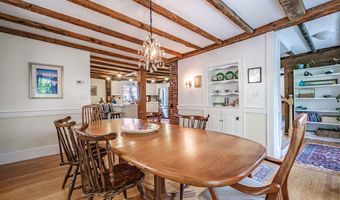 71 Brook Rd, Falmouth, ME 04105