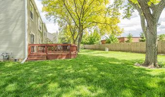 1911 Ozark Pkwy, Algonquin, IL 60102