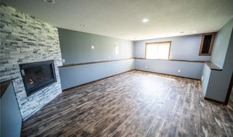 426 Creek Ave, Delano, MN 55328