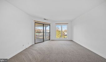 2106 CHESAPEAKE HARBOUR Dr 202, Annapolis, MD 21403