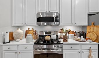 210 LATITUDE Pl, Apollo Beach, FL 33572