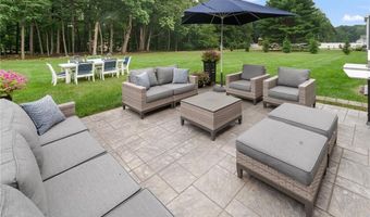42 E Lantern Rd, Lincoln, RI 02865