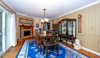 330 Countryside Dr, Ashland, OH 44805