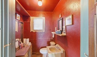 412 E Holland Ave, Alpine, TX 79830