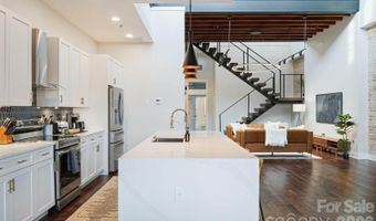 122 College St #301, Asheville, NC 28801