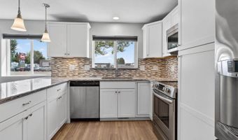 3795 E Sunnyside Rd, Ammon, ID 83406