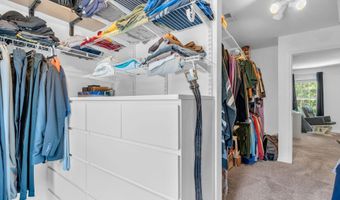 18 Foxmoor Ln, Bayville, NJ 08721