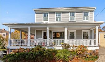 19 Summer St, Bristol, RI 02809