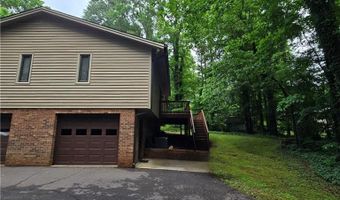 123 Forest Ct, Advance, NC 27006