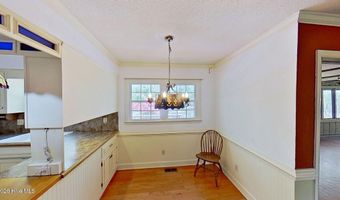 512 Raymond Dr, Arapahoe, NC 28510