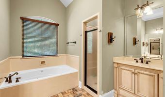 769 Mclane Ln, Biloxi, MS 39532